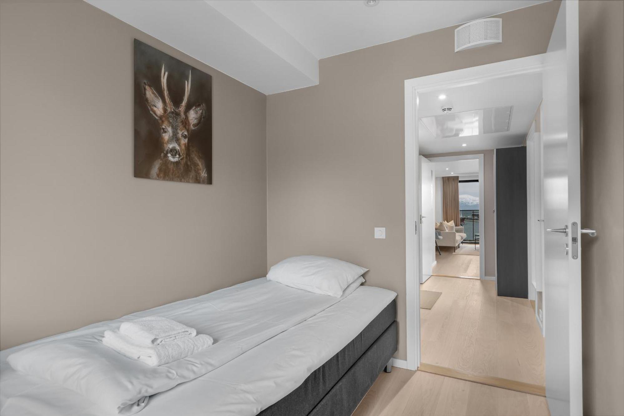 Apartment At The Docks Vervet, Fantastic Views Tromso Exterior photo